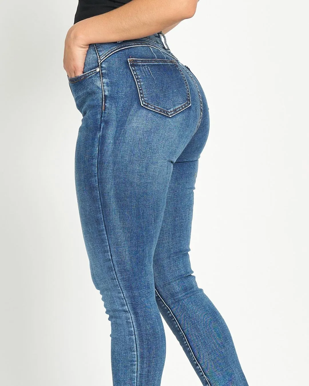 Figurbetonte High-Rise Skinny-Jeans mit Po-Lifting