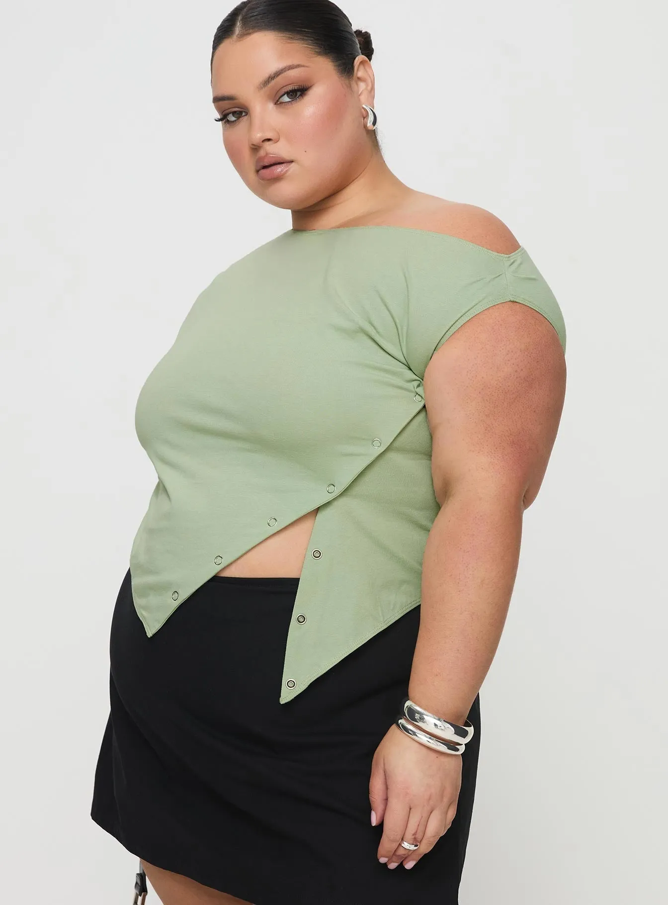 Karre Off The Shoulder Top Sage Curve