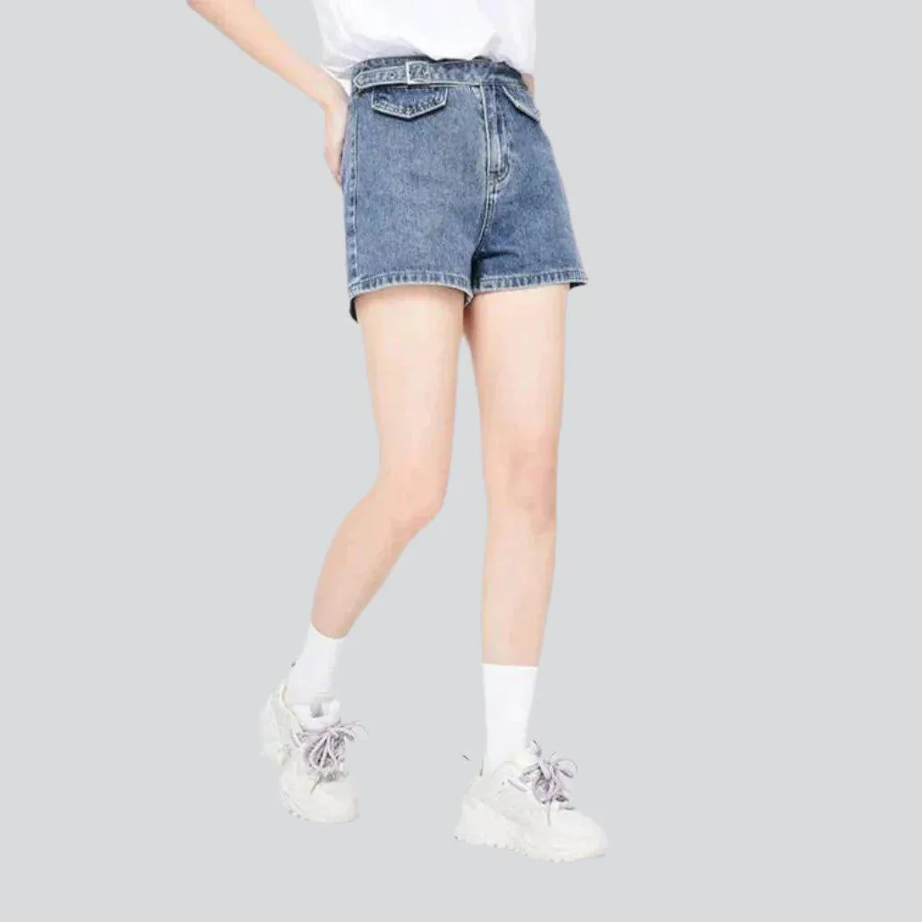 Women's shorts with denim belt